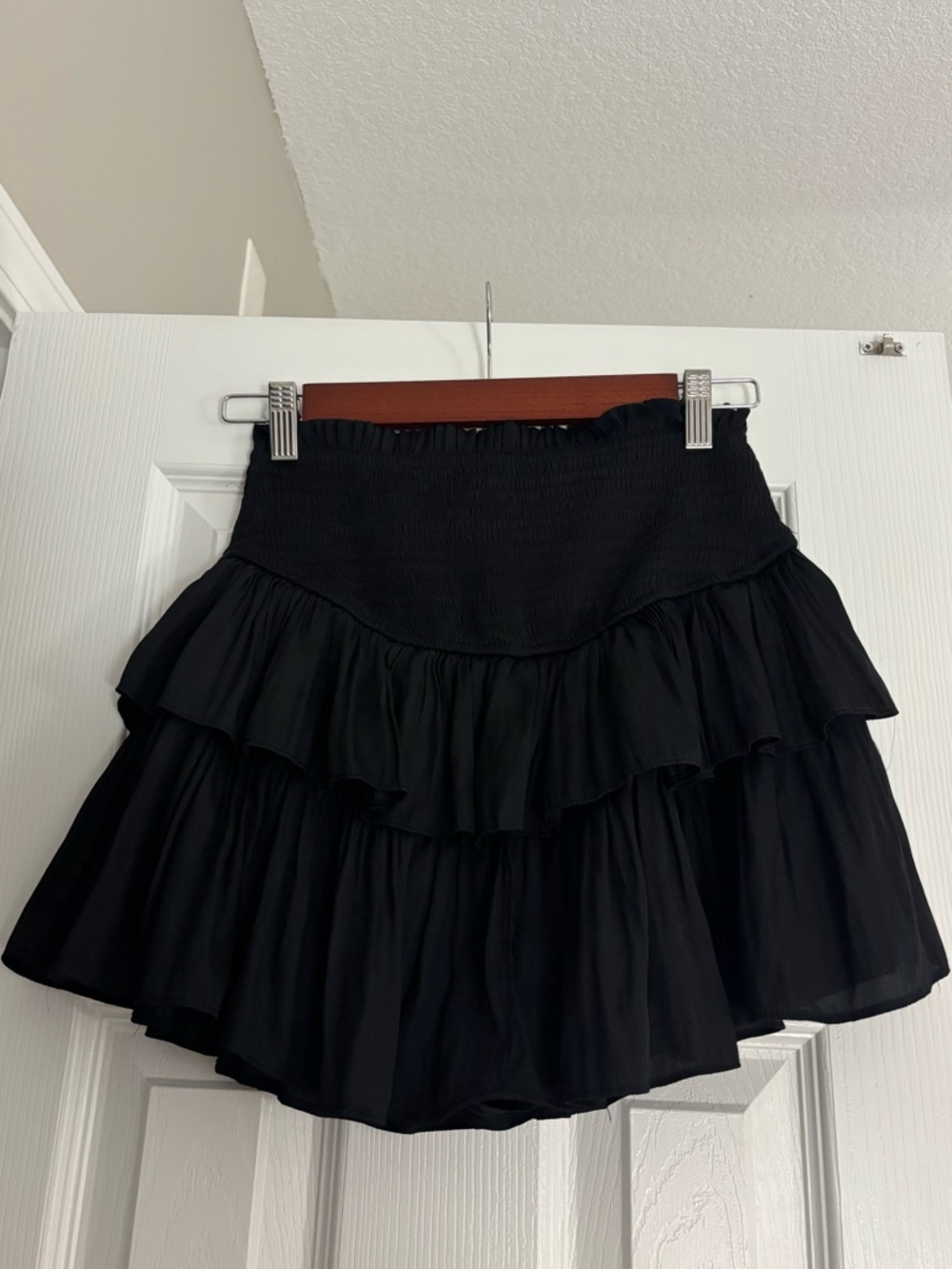 black skirt